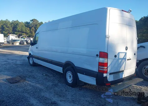 2015 Mercedes-Benz Sprinter 2500 High Roof из США, поврежденный, VIN WD3PE8DB2FP123299